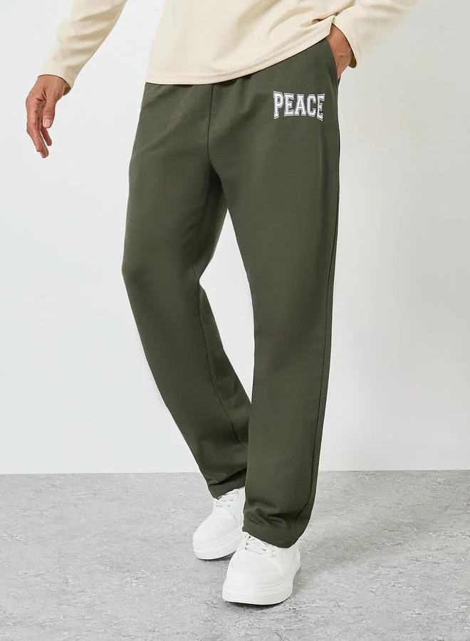 ستايلي جوغر تيري واسع بطبعة صغيرة